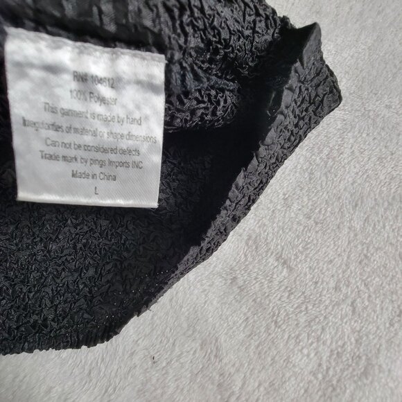 Pleats Collection By Pings Imports Womens Black Sleeveless Textured Top Large - Picture 4 of 8